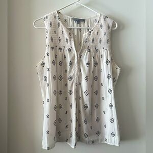 Daisy Fuentes Split V-Neck Tank